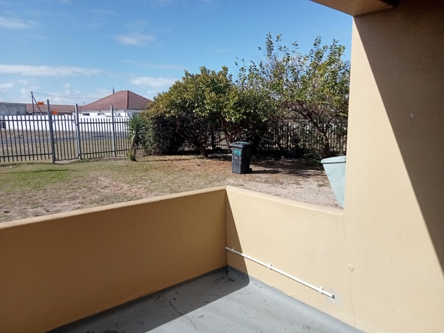 To Let 1 Bedroom Property for Rent in Brooklyn Western Cape